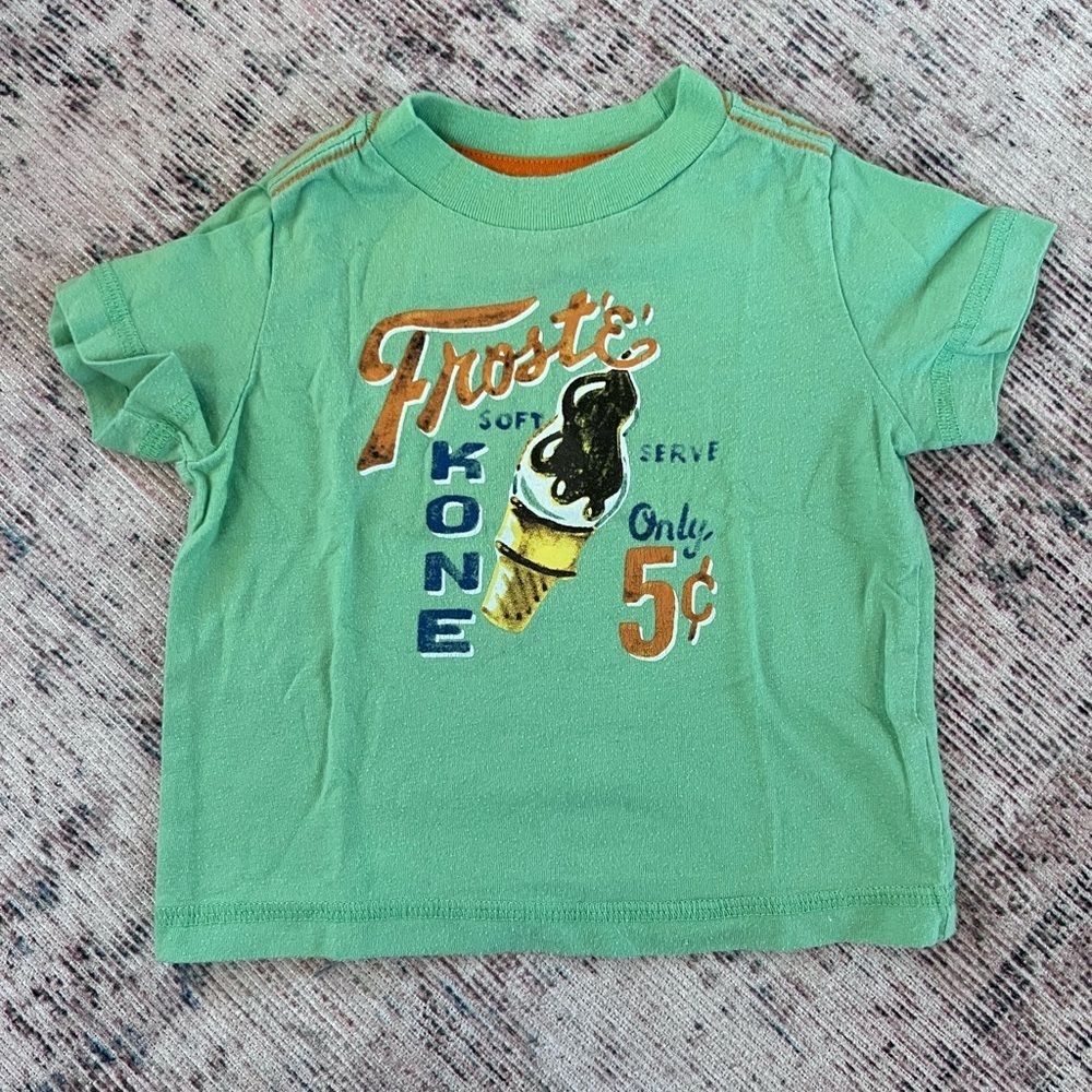 Cherokee Green Short Sleeve Tee with Graphic Design